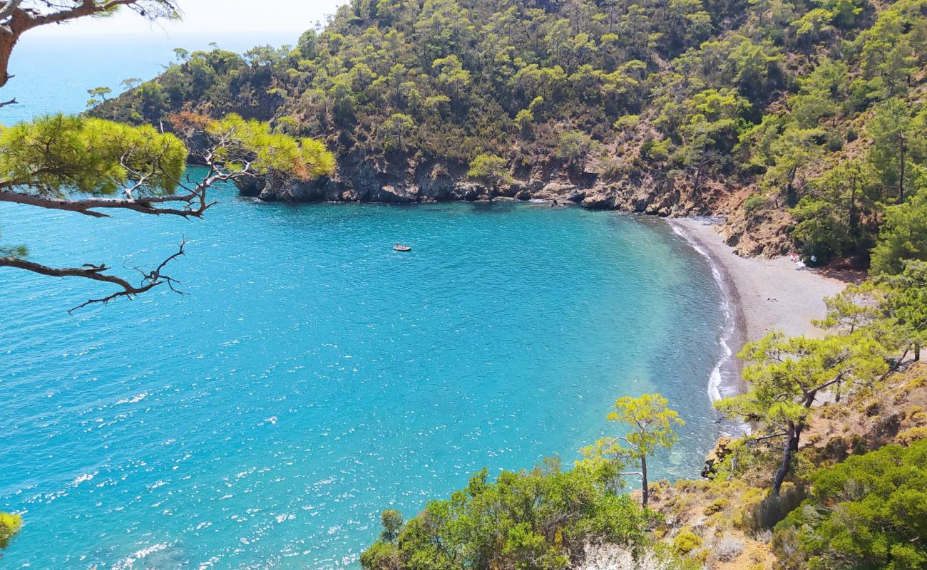 Fethiye'de Bir Koy'in fotoğrafı bej çakıl yüzey ile