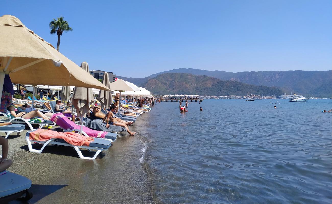 Marmaris Plajı II'in fotoğrafı açık bej kum yüzey ile