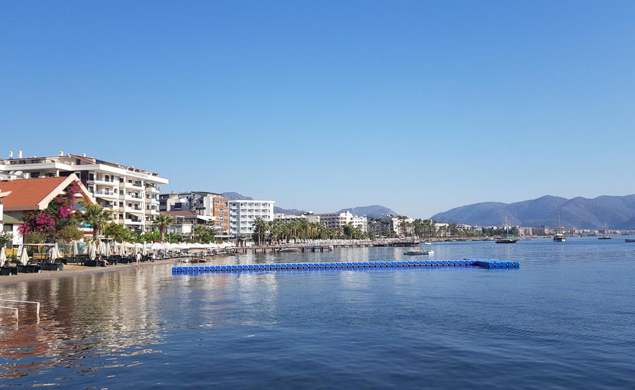 Marmaris Plajı IV'in fotoğrafı hafif ince çakıl taş yüzey ile