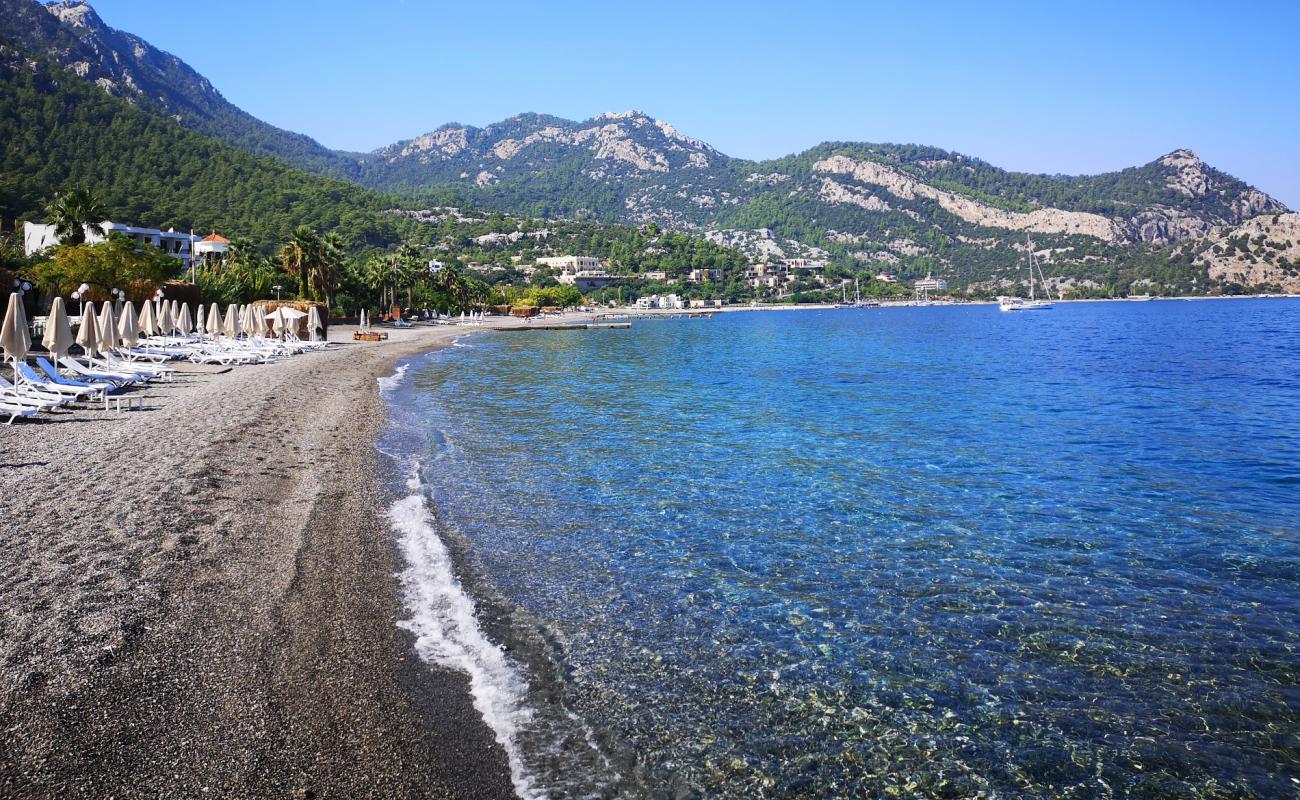 Kumlubük'in fotoğrafı gri kum ve çakıl yüzey ile