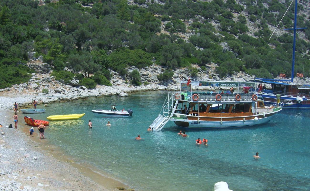 Kumlubük III'in fotoğrafı gri kum ve çakıl yüzey ile