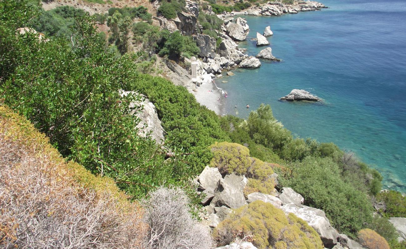 Iskele beach'in fotoğrafı gri çakıl taşı yüzey ile