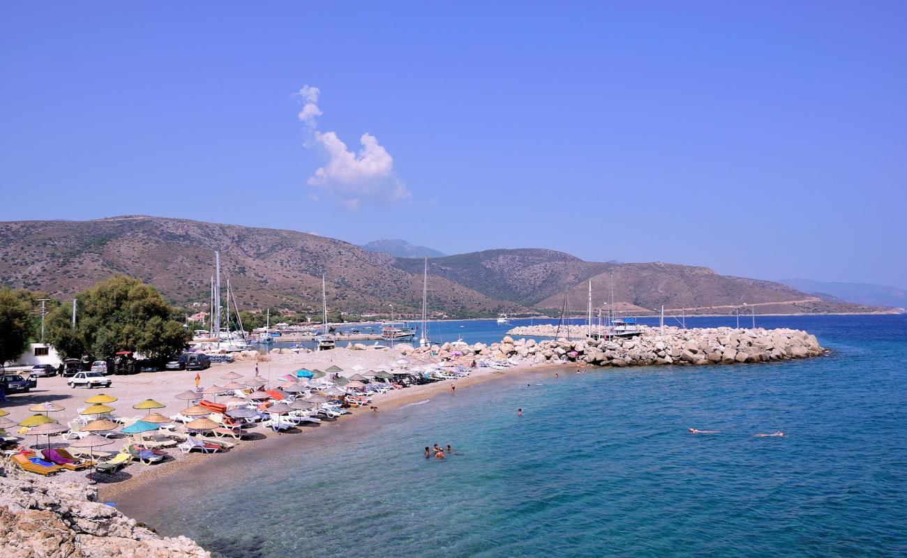 Palamutbuku Port'in fotoğrafı küçük gri çakıllar yüzey ile