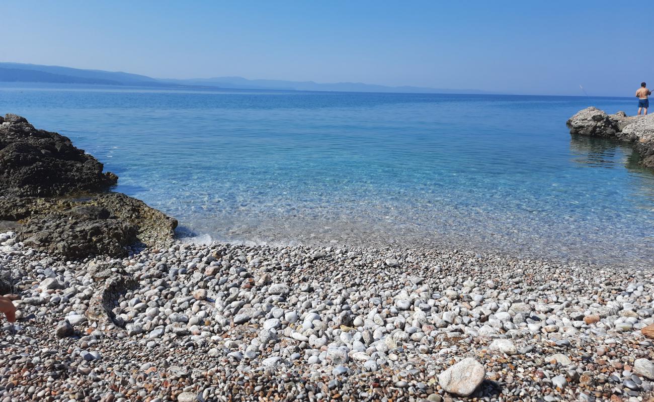 Yalçın Sivrikaya Koyu'in fotoğrafı bej çakıl yüzey ile