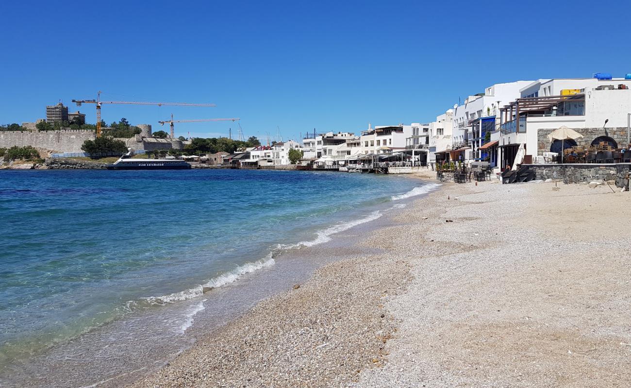 Bodrum beach II'in fotoğrafı hafif ince çakıl taş yüzey ile