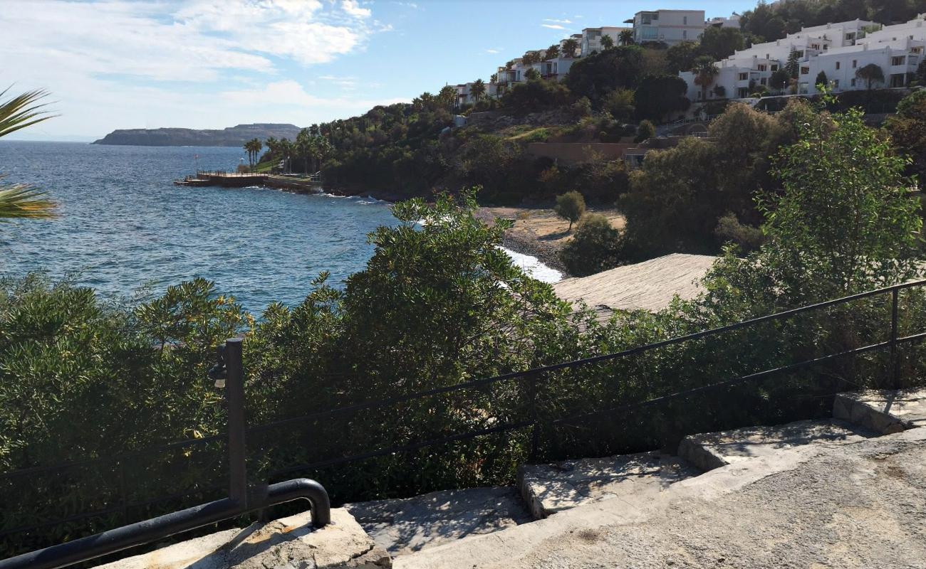 Gundogan Beach'in fotoğrafı turkuaz saf su yüzey ile