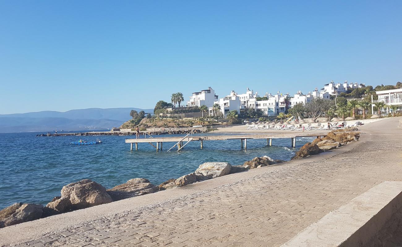 Oba Beach'in fotoğrafı parlak kum yüzey ile