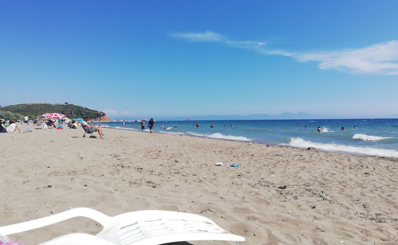 Gumuldur beach'in fotoğrafı açık bej kum yüzey ile