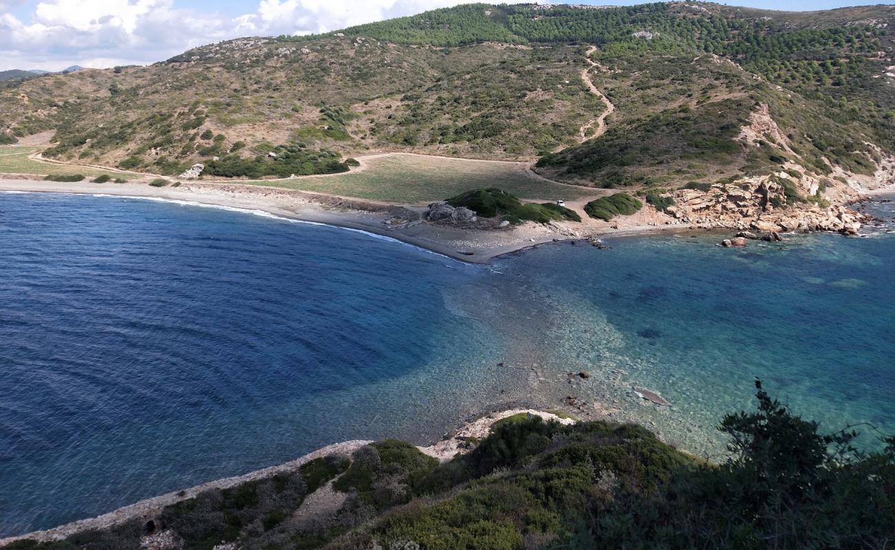 Omur town beach II'in fotoğrafı bej kum ve çakıl yüzey ile