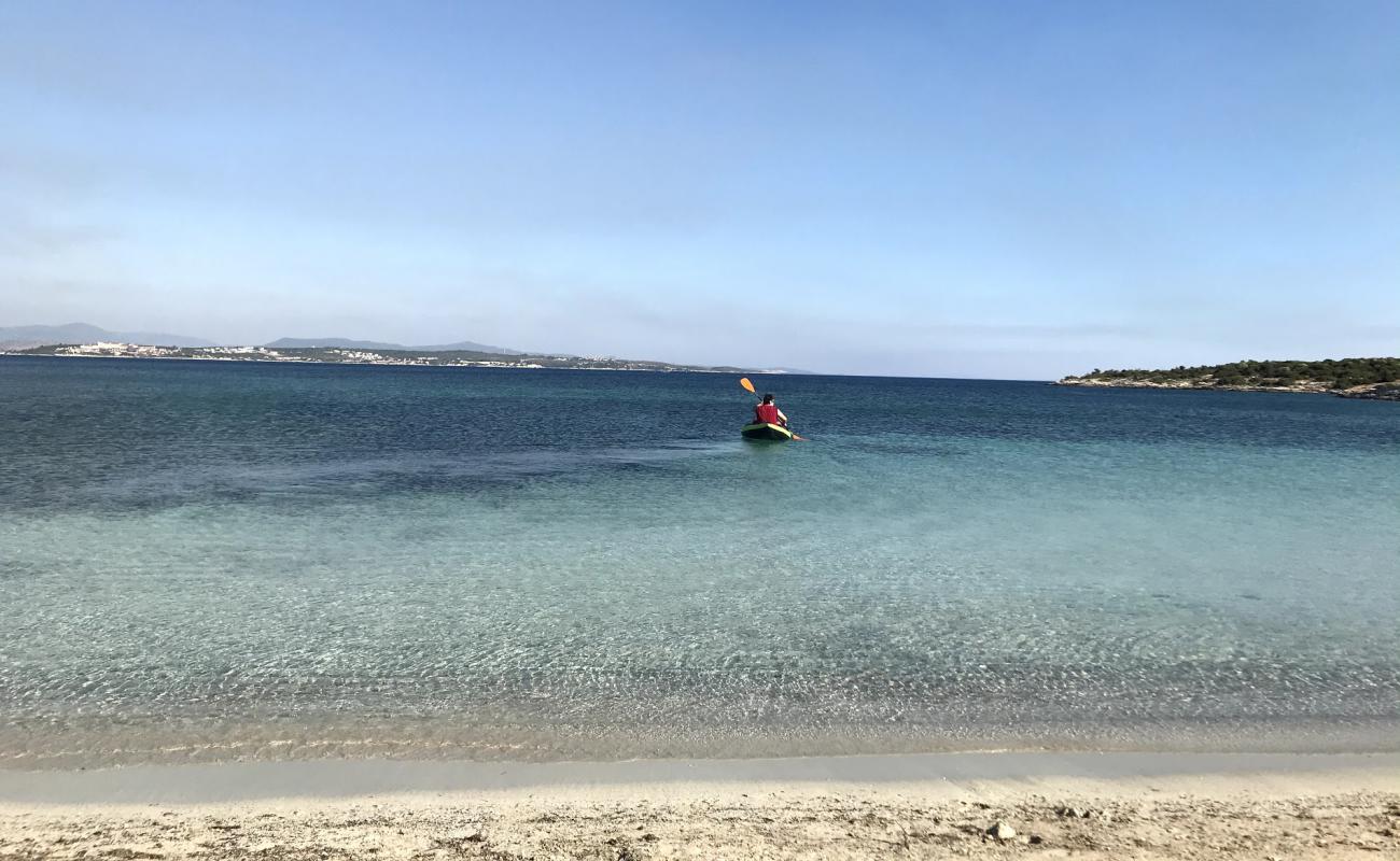 Azmak Plajı IV'in fotoğrafı açık bej kum yüzey ile