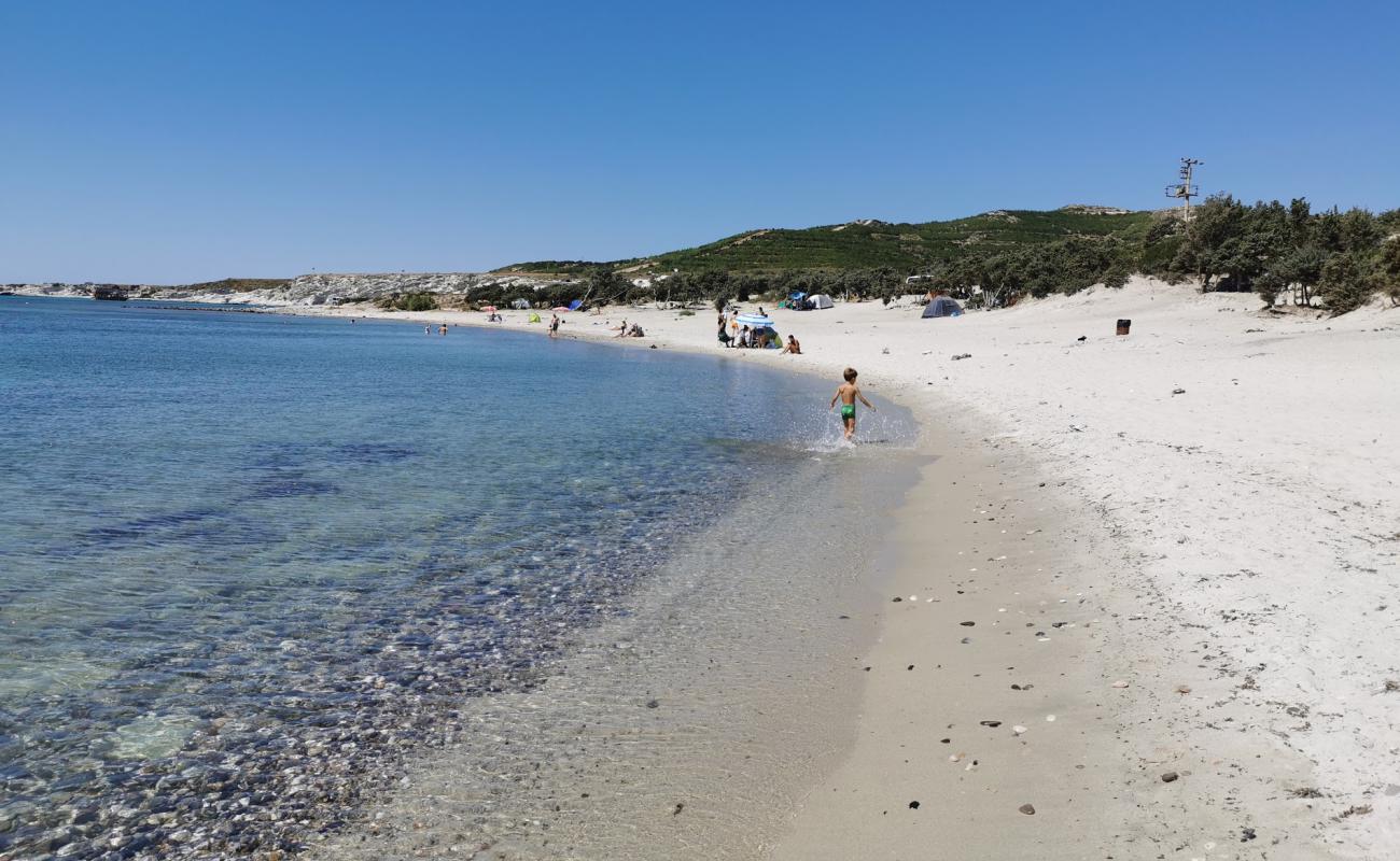 Gilikli Halk Plajı'in fotoğrafı bej kum ve çakıl yüzey ile