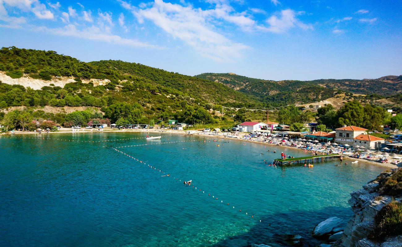 Sazlıca Plajı'in fotoğrafı siyah kum ve çakıl yüzey ile