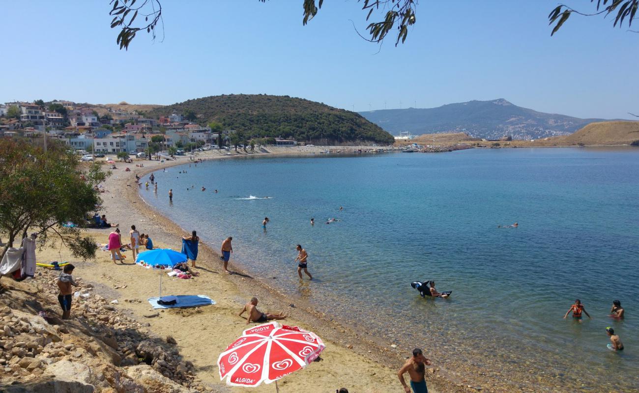 Cakmaklı Beach'in fotoğrafı uçurumlarla desteklenmiş