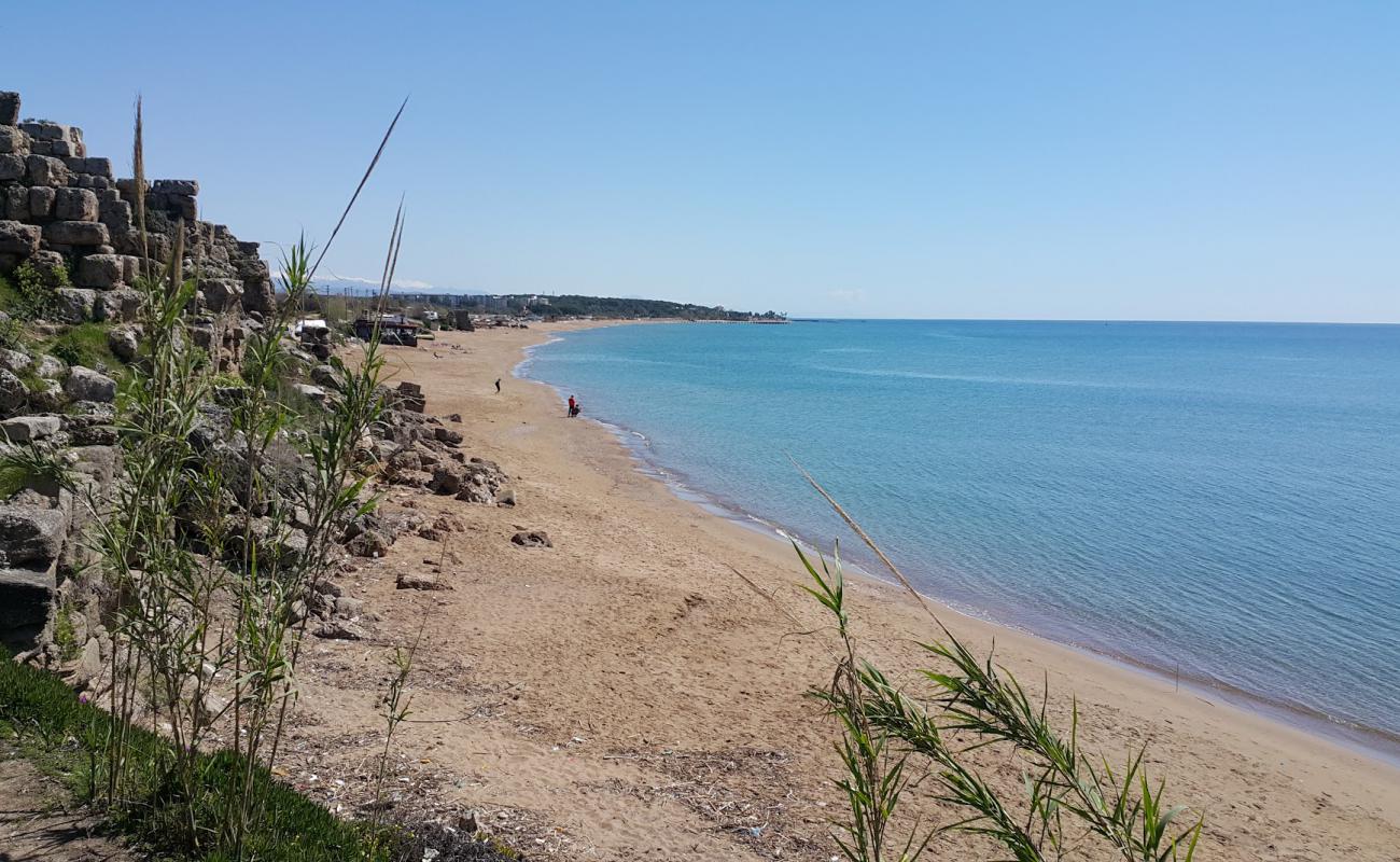 Side beach III'in fotoğrafı kahverengi kum yüzey ile