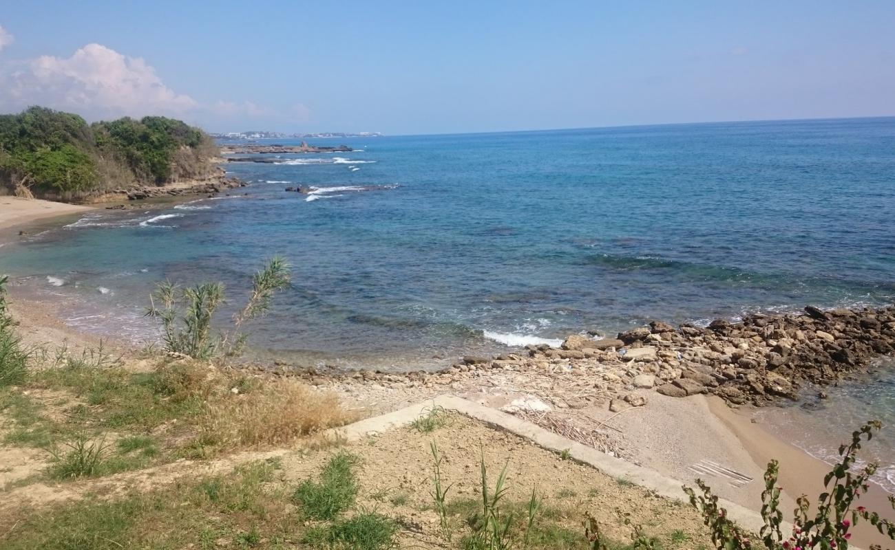 Okurcalar beach III'in fotoğrafı siyah kum ve çakıl yüzey ile