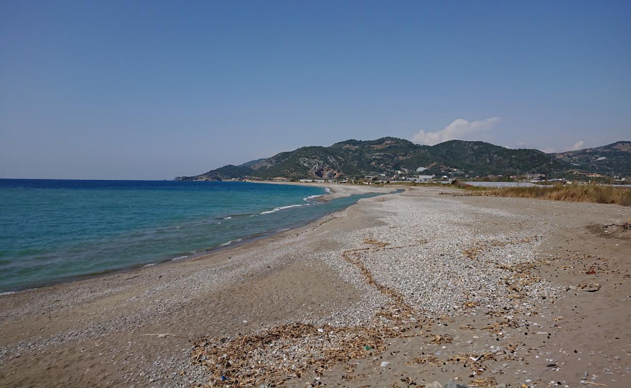 Kahyalar beach'in fotoğrafı gri kum ve çakıl yüzey ile