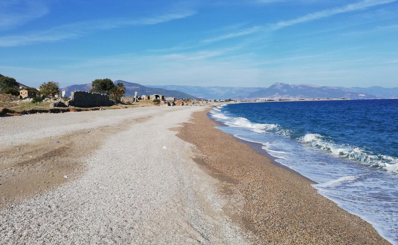 Guneyyurt beach'in fotoğrafı küçük bej çakıl yüzey ile