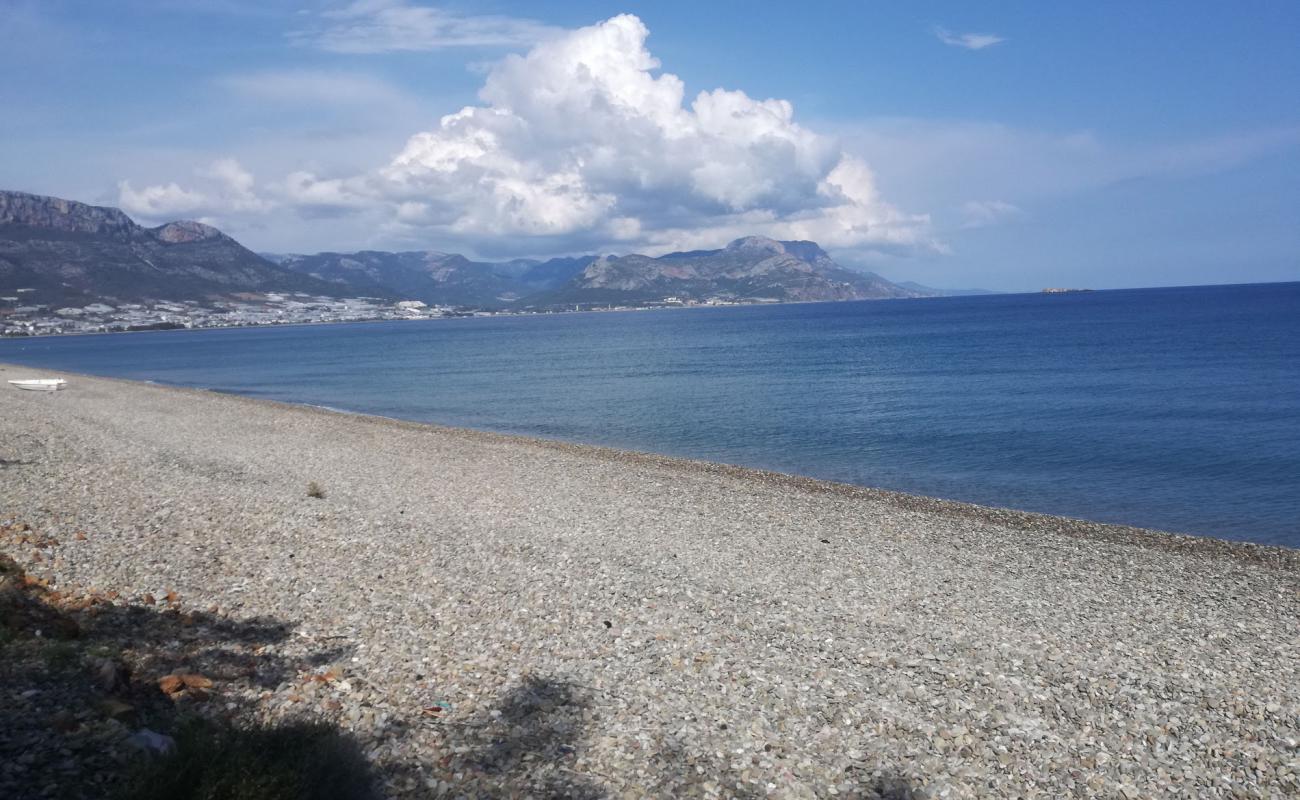 Kaynarca beach'in fotoğrafı küçük bej çakıl yüzey ile