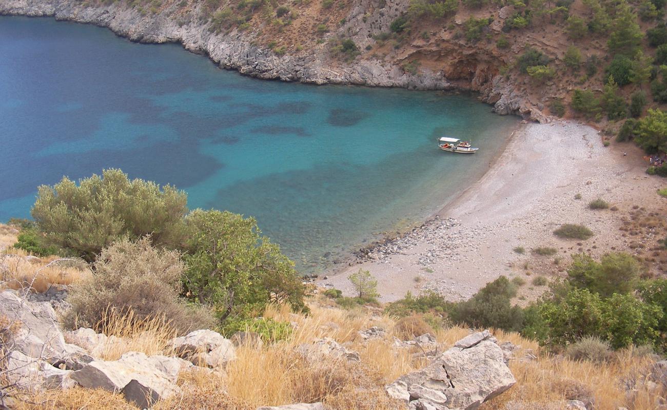 Gilindire Cave beach'in fotoğrafı bej çakıl yüzey ile
