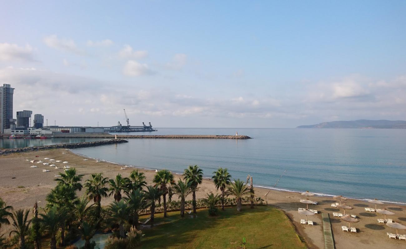 Ovacik beach'in fotoğrafı açık bej kum yüzey ile