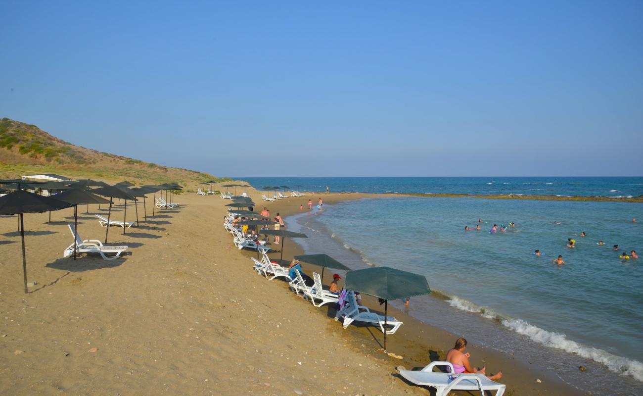 Yakamoz beach'in fotoğrafı açık bej kum yüzey ile
