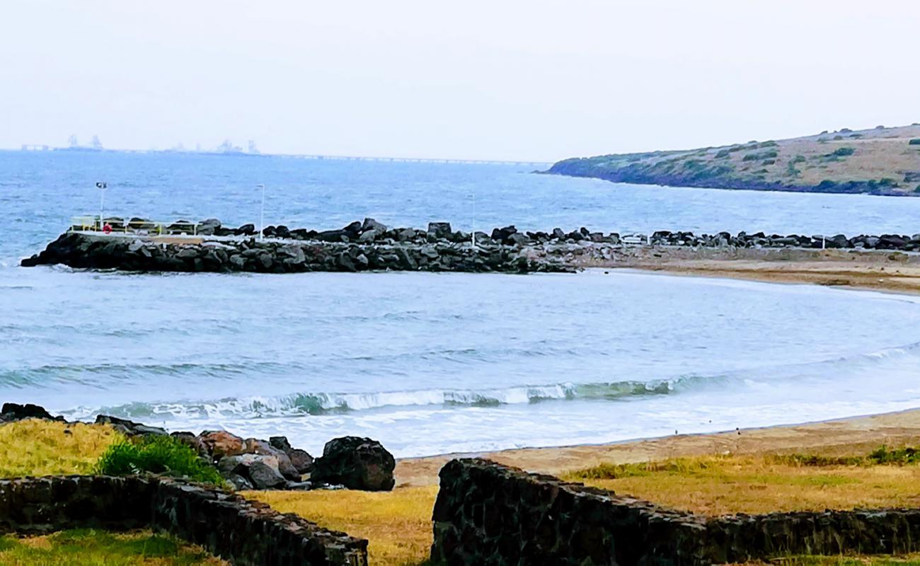 Toros beach'in fotoğrafı i̇nce bej kum yüzey ile