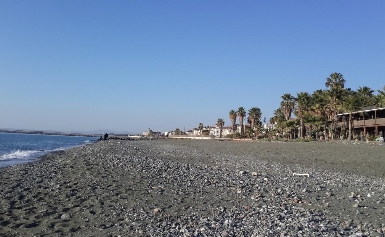 Burnaz beach'in fotoğrafı gri kum ve çakıl yüzey ile