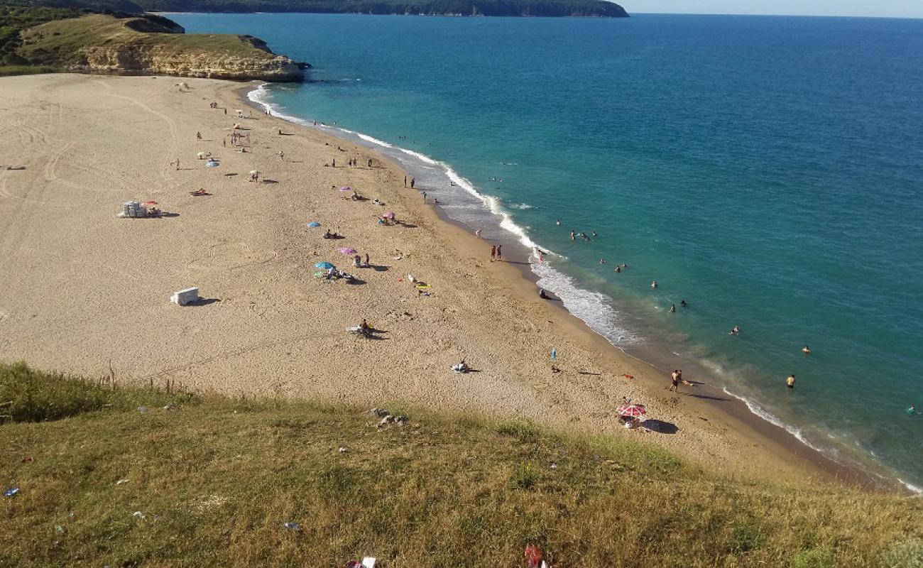 Kıyıkoy Plajı'in fotoğrafı açık bej kum yüzey ile