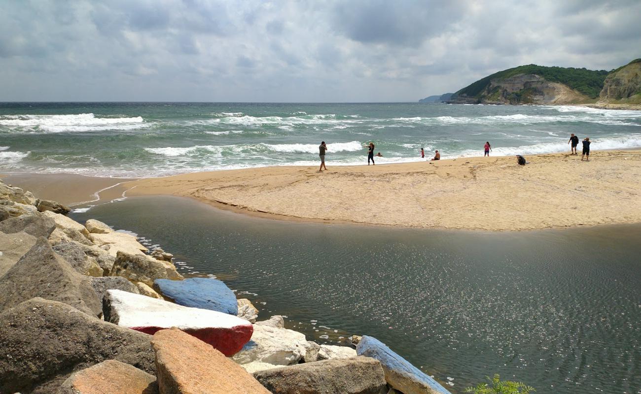 Kiyikoy beach II'in fotoğrafı açık bej kum yüzey ile