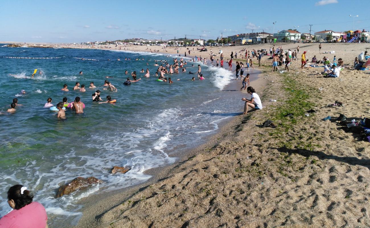 Karaburun beach IV'in fotoğrafı açık bej kum yüzey ile