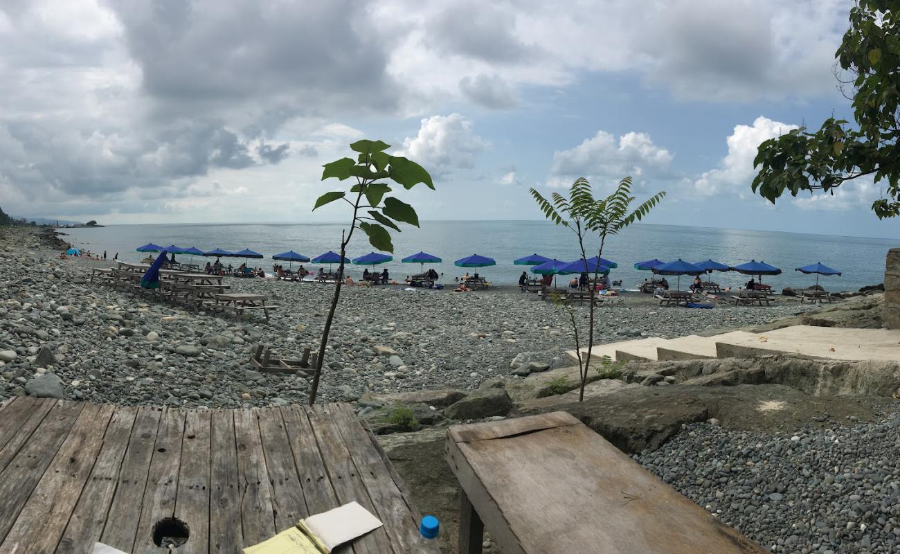 Saklibahce Family Beach'in fotoğrafı gri çakıl taşı yüzey ile