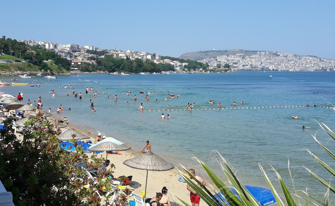 Mobil Plaji'in fotoğrafı açık bej kum yüzey ile