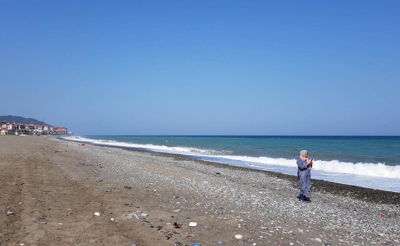 Cocuk Bahces Beach'in fotoğrafı bej kum ve çakıl yüzey ile