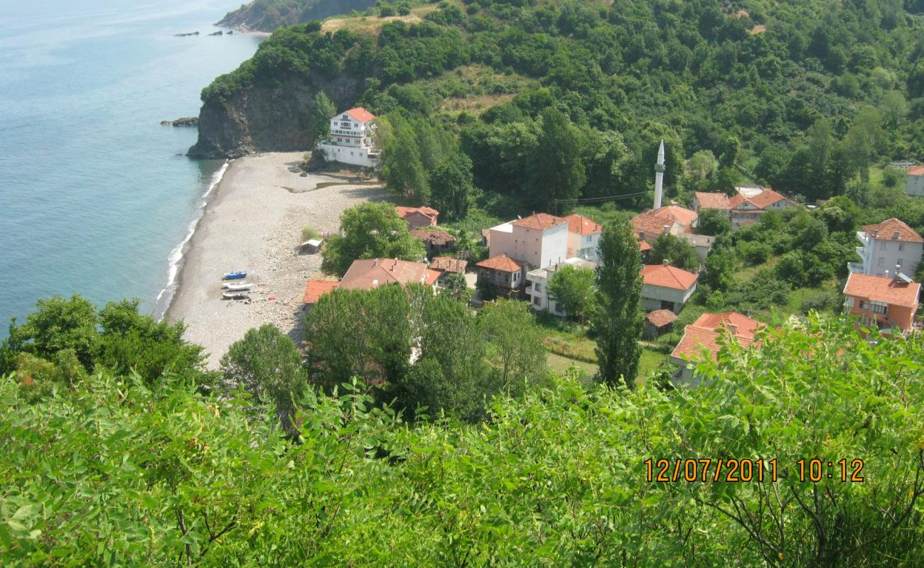 Yali Sahili'in fotoğrafı gri çakıl taşı yüzey ile