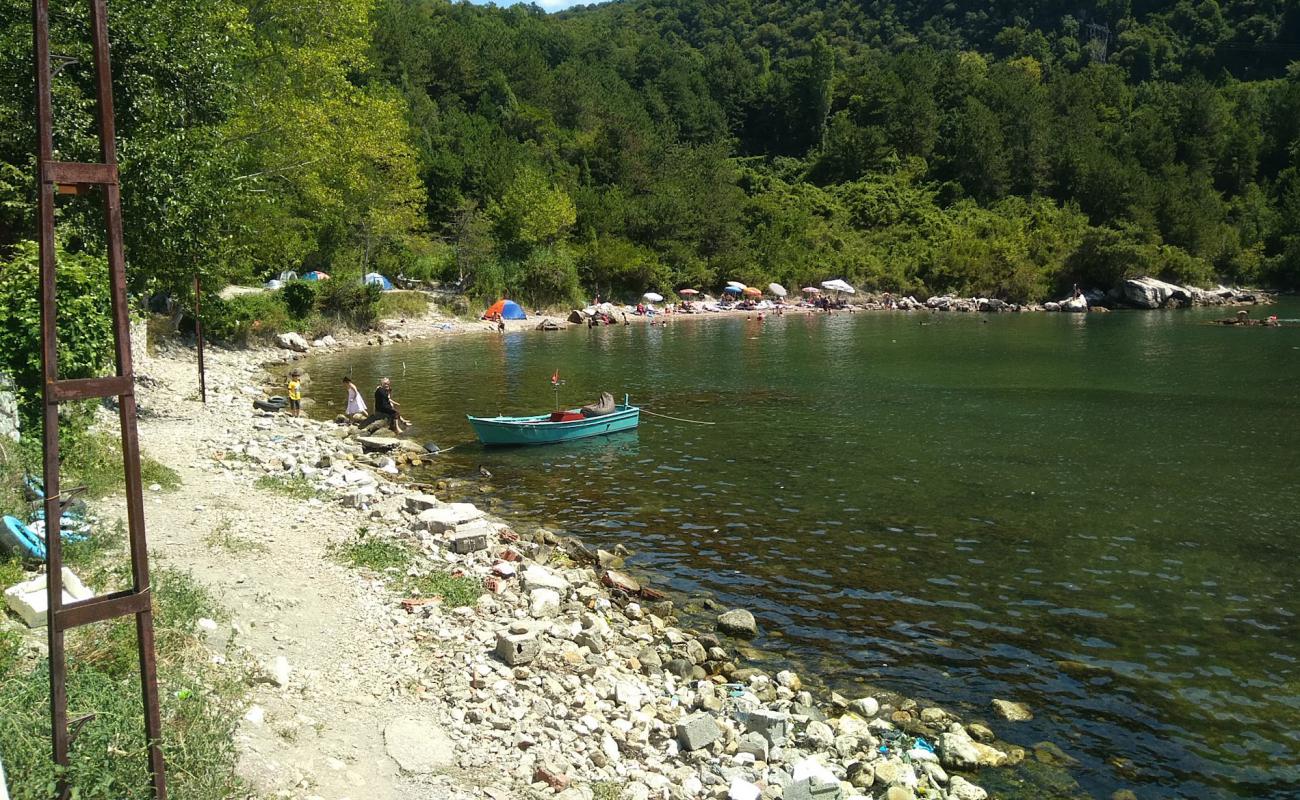 Gideros Gundogdu Koyu'in fotoğrafı kayalık arazi yüzey ile