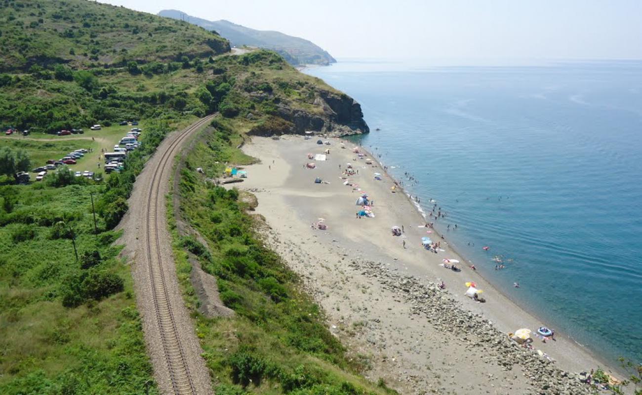 Gucceagzi plaji'in fotoğrafı açık bej kum yüzey ile