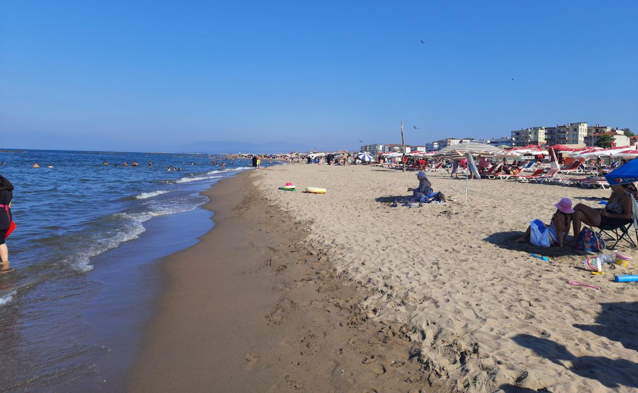 Karasu Halk Plaji'in fotoğrafı parlak kum yüzey ile