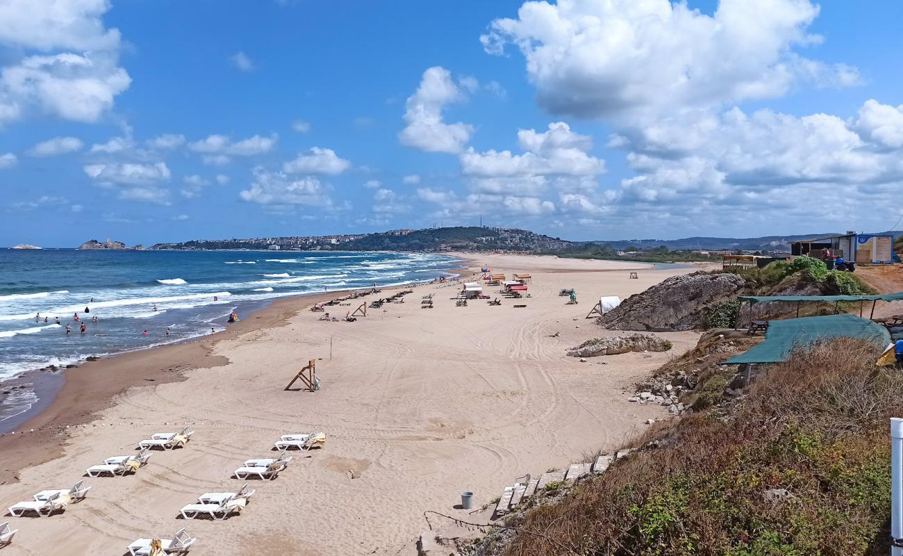 Kumbaba Plajı'in fotoğrafı parlak kum yüzey ile