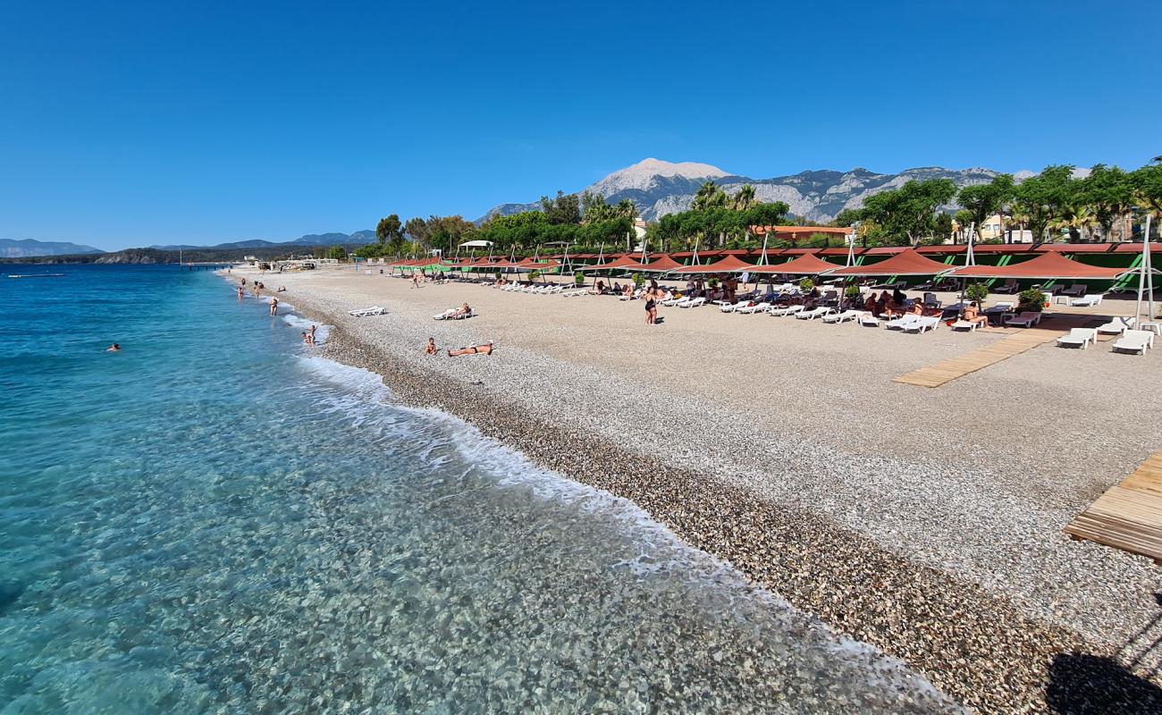 Kiris Plajı'in fotoğrafı gri kum ve çakıllar yüzey ile