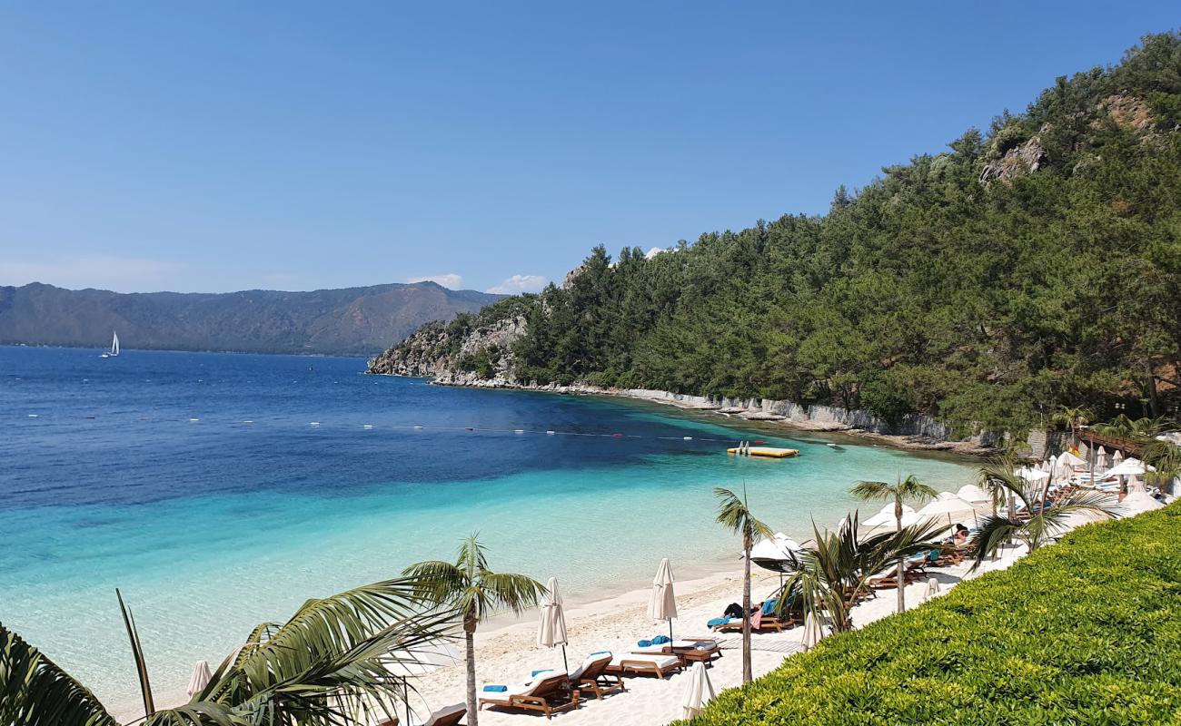 Angel's Marmaris Plaji'in fotoğrafı i̇nce beyaz kum yüzey ile