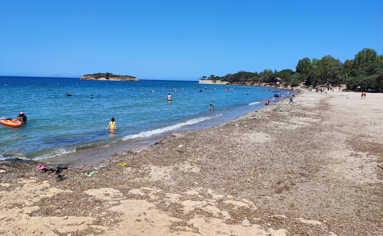 Mocamp Plaji'in fotoğrafı açık bej kum yüzey ile