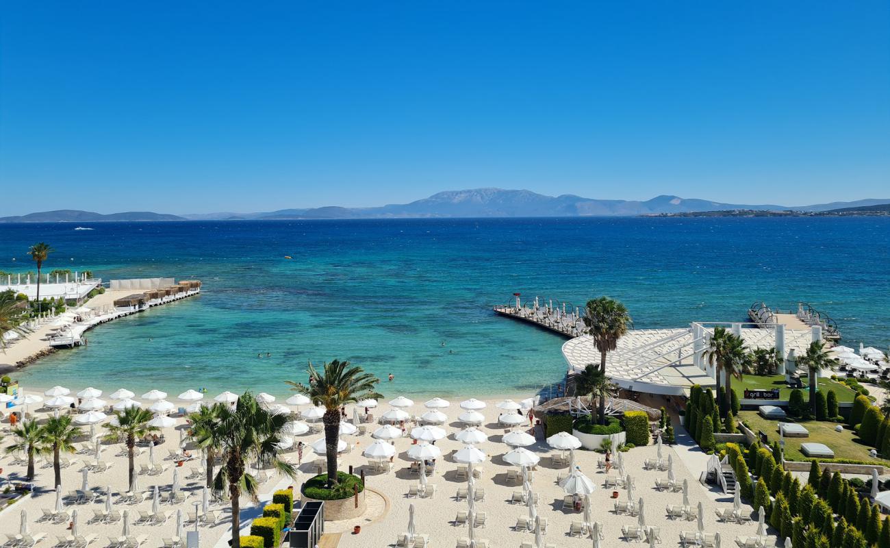 Ilıca Hotel Plaji'in fotoğrafı açık bej kum yüzey ile