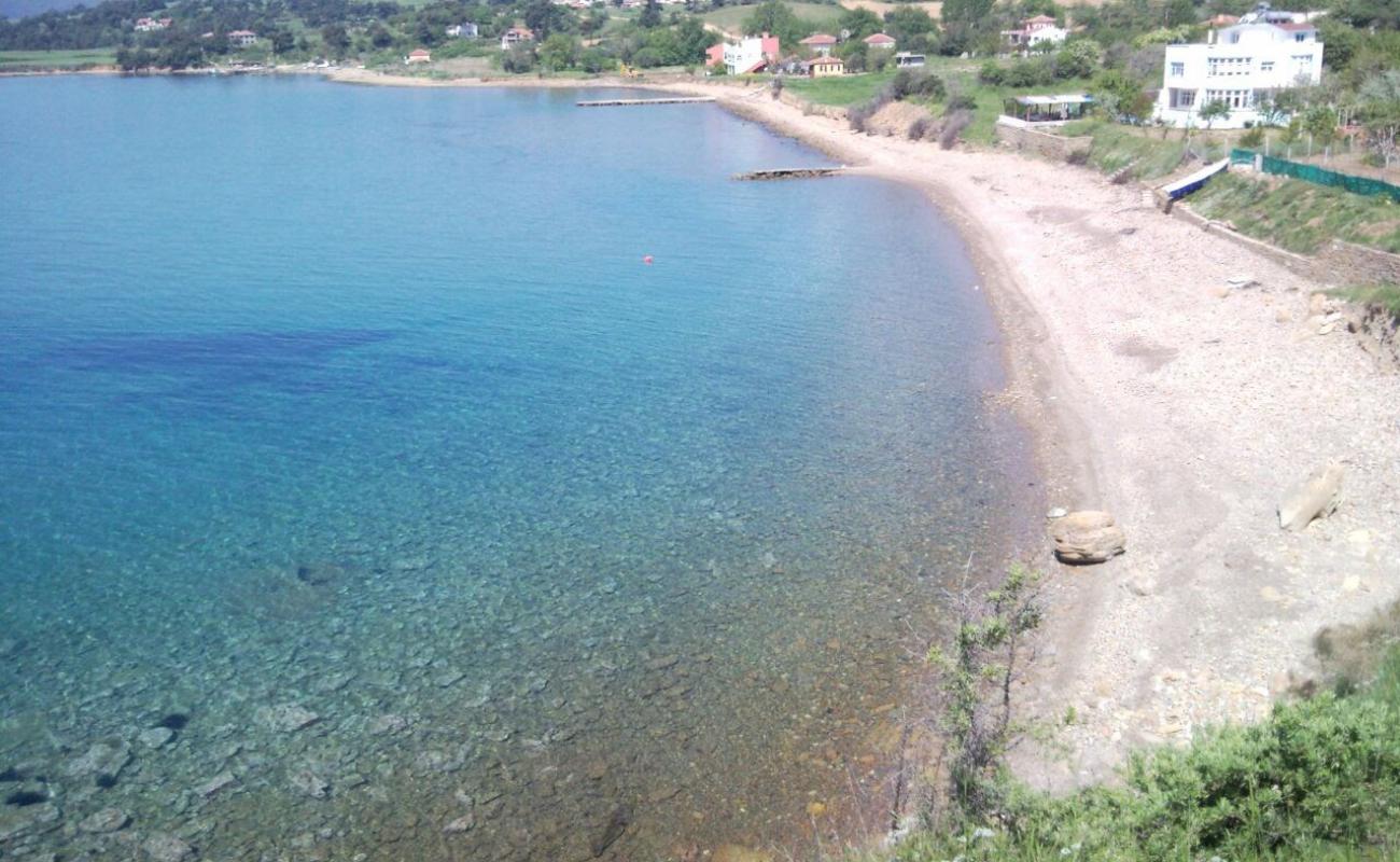 Gökçetepe Plajı'in fotoğrafı bej kum ve çakıl yüzey ile