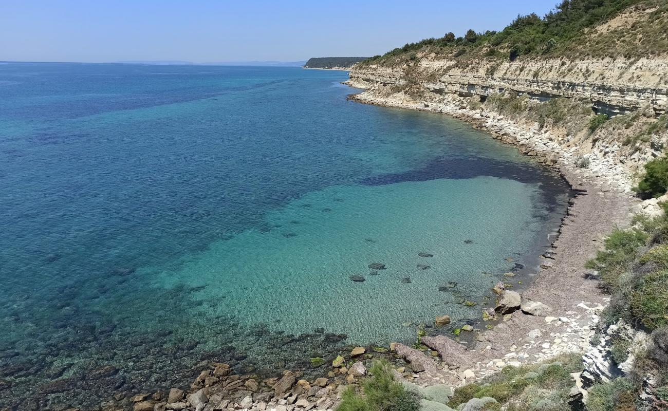 Ekmekçi Sahili'in fotoğrafı kayalık arazi yüzey ile
