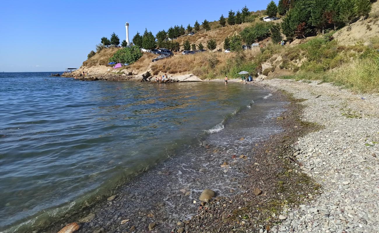Köy Merkezi Plaji'in fotoğrafı gri çakıl taşı yüzey ile