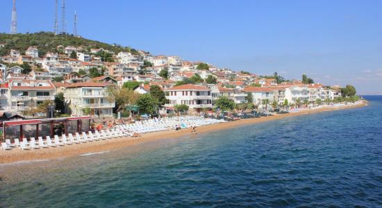Kinaliada Maviyeşil Plaji