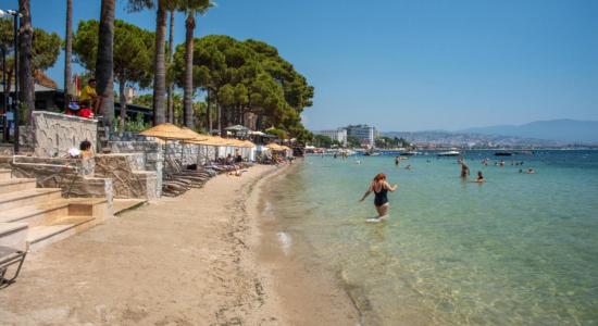 Ömer Holiday Resort Plajı