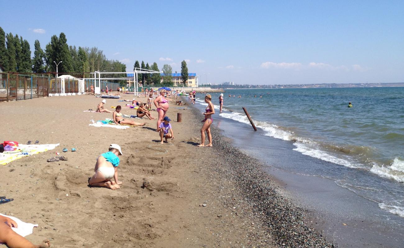 Plyazh Zernovyy'in fotoğrafı açık bej kum yüzey ile