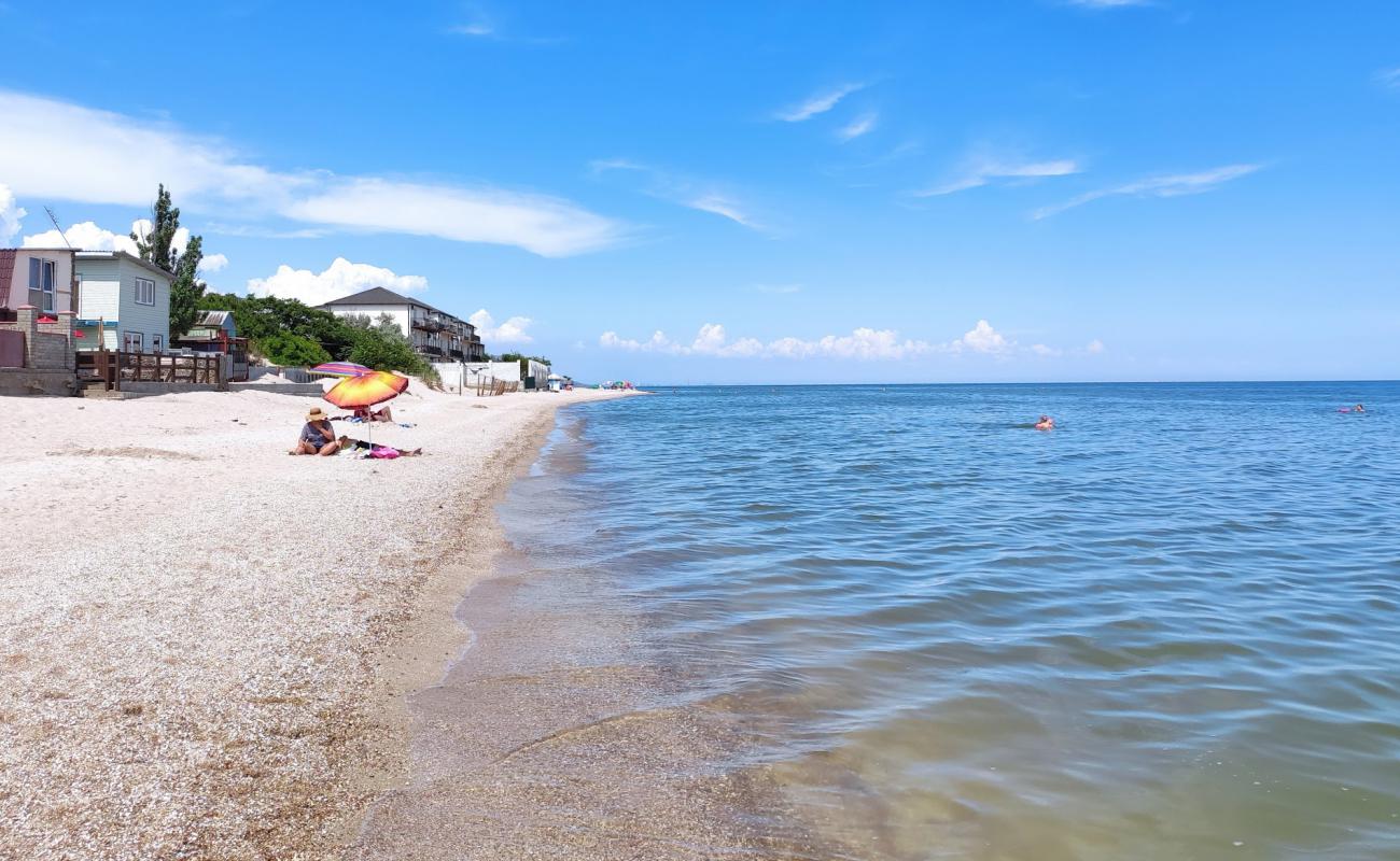 Belosaraiskaya Kosa II'in fotoğrafı açık bej kum yüzey ile