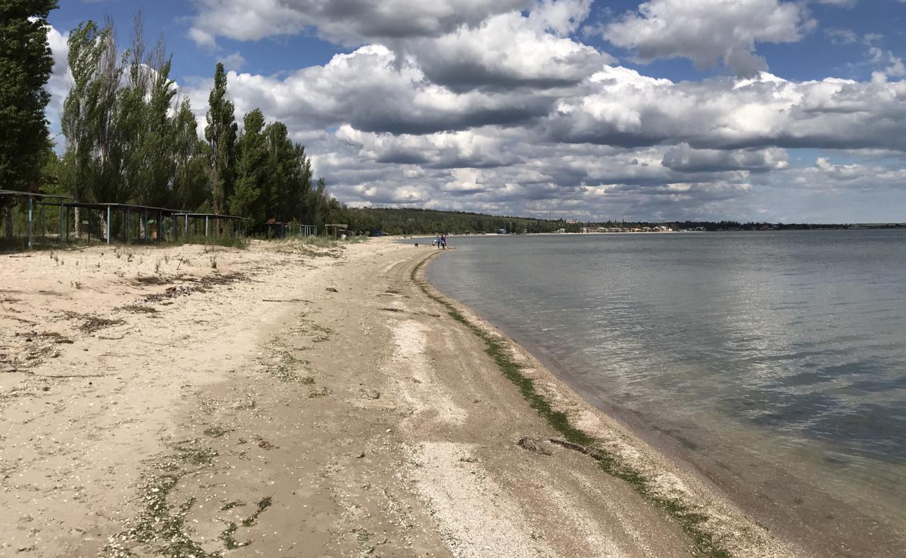Plyazh Yur'yevka'in fotoğrafı açık bej kum yüzey ile